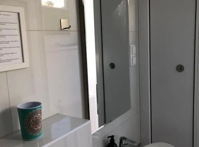 Zimmervermietung Berlin-spandau * برلين