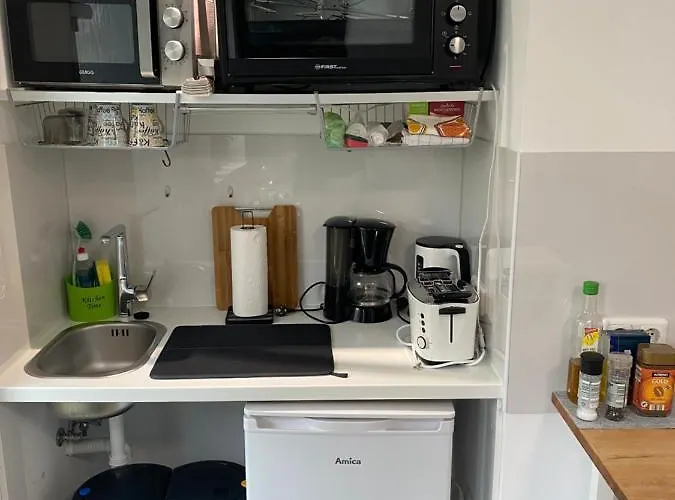 Zimmervermietung Berlin-spandau * برلين