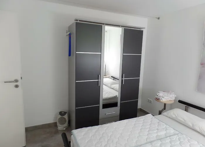 Zimmervermietung Berlin-spandau * برلين